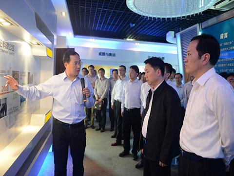 镇江市委书记夏锦文莅临九游会J9股份视察
